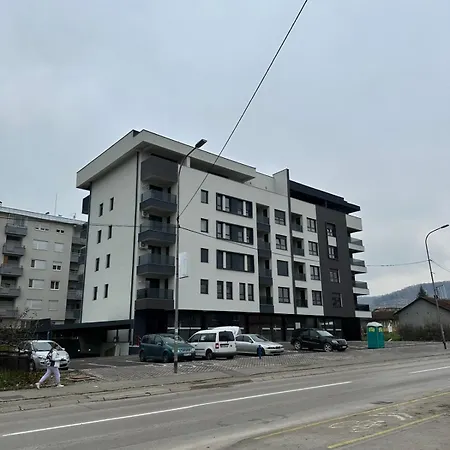 Diksi Sa Podzemnom Garazom Banja Luka