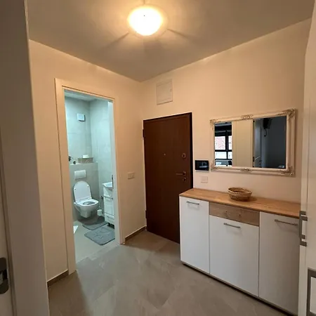 Diksi Sa Podzemnom Garazom Lägenhet Banja Luka