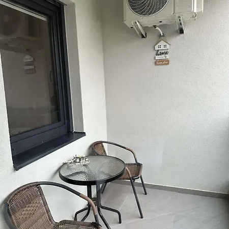 Diksi Sa Podzemnom Garazom